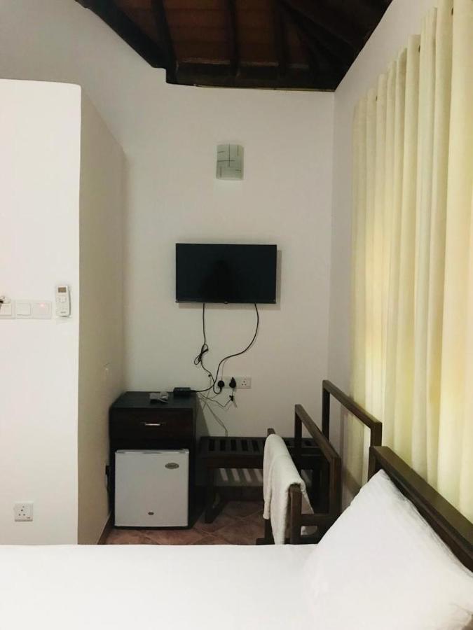 Langama Thena - ළඟම තැන Hotel Анурадхапура Екстериор снимка