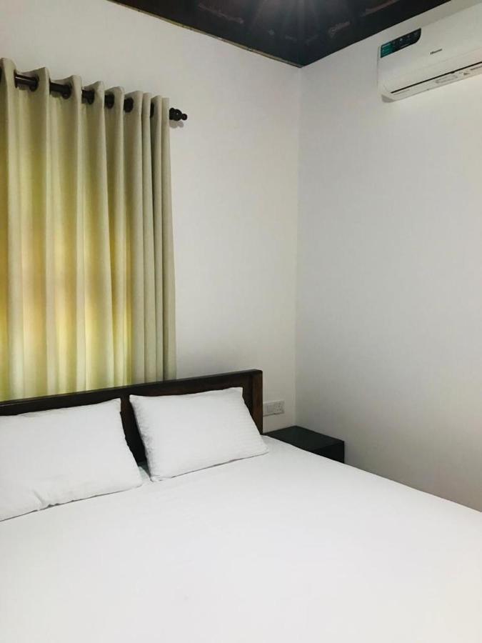 Langama Thena - ළඟම තැන Hotel Анурадхапура Екстериор снимка