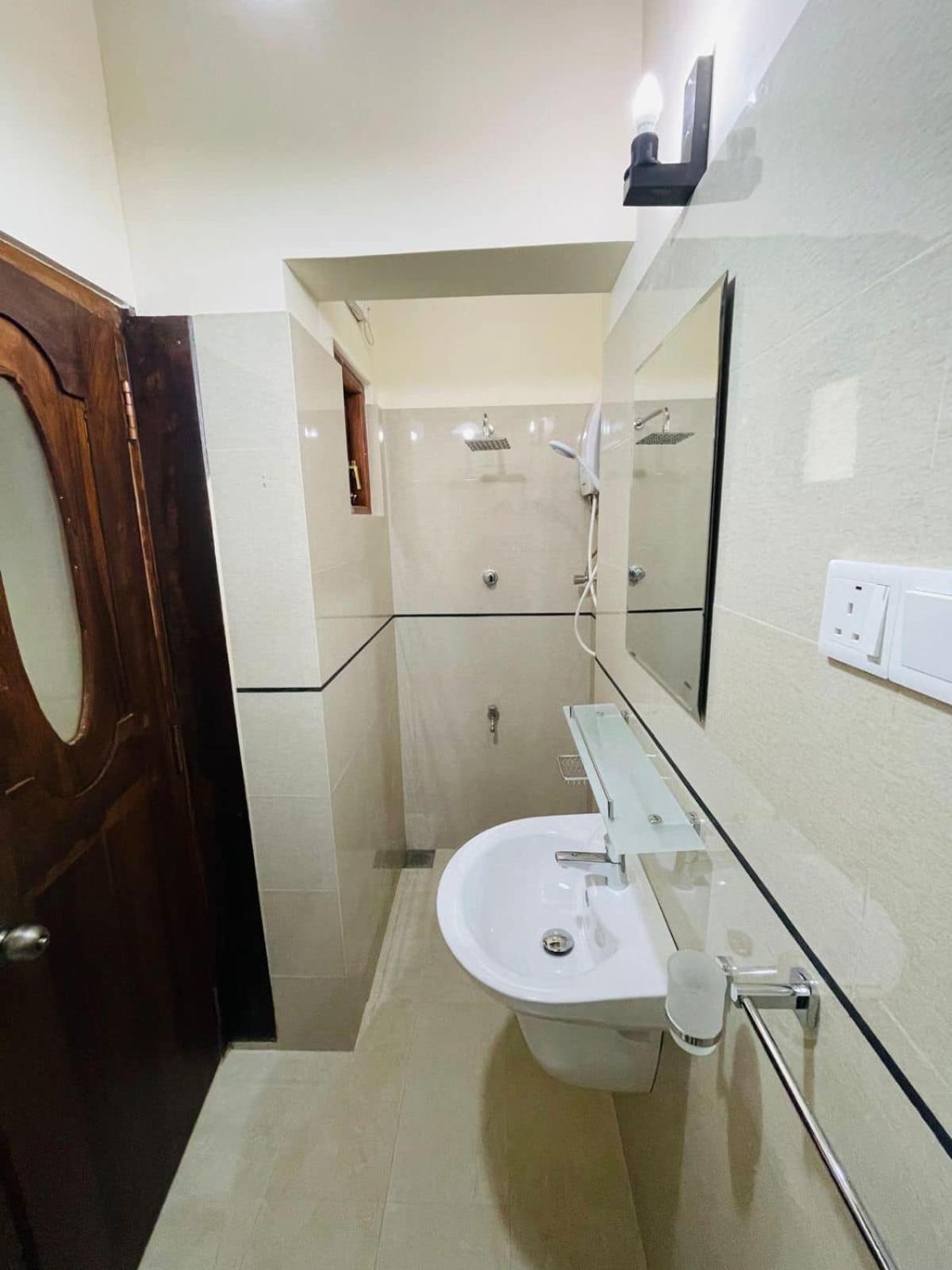 Langama Thena - ළඟම තැන Hotel Анурадхапура Екстериор снимка