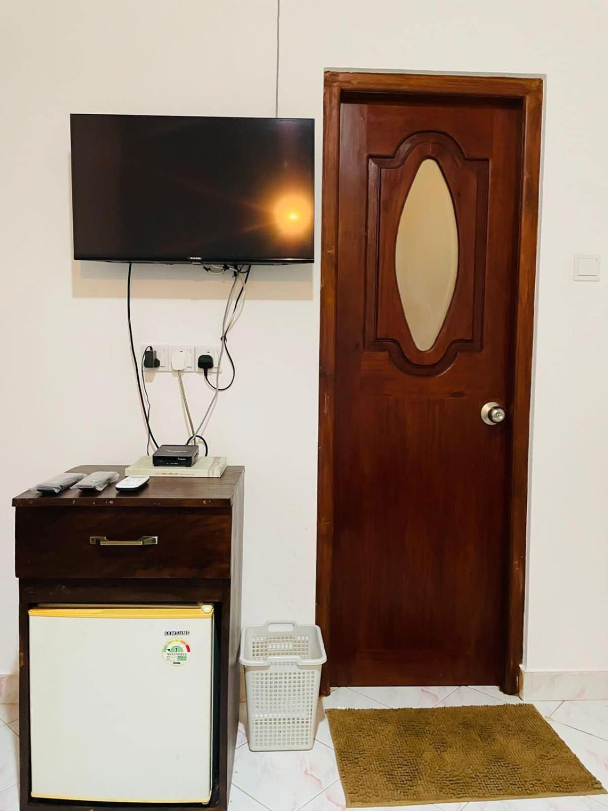 Langama Thena - ළඟම තැන Hotel Анурадхапура Екстериор снимка